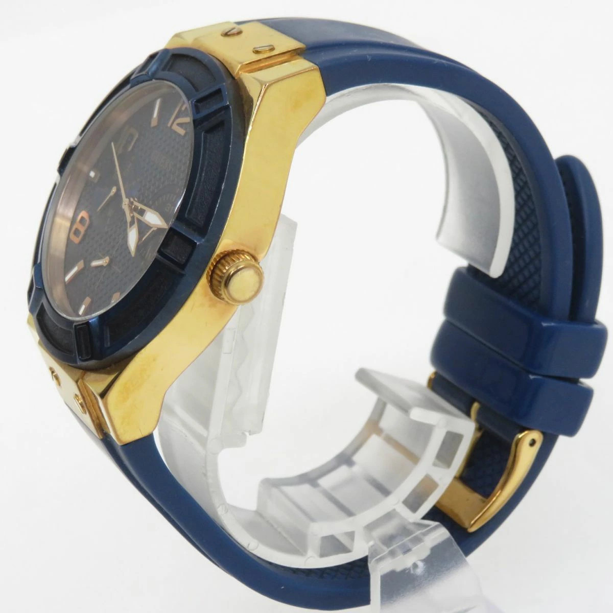 GUESS Jet Setter W0571L1 Quartz Wristwatch Ladies Used