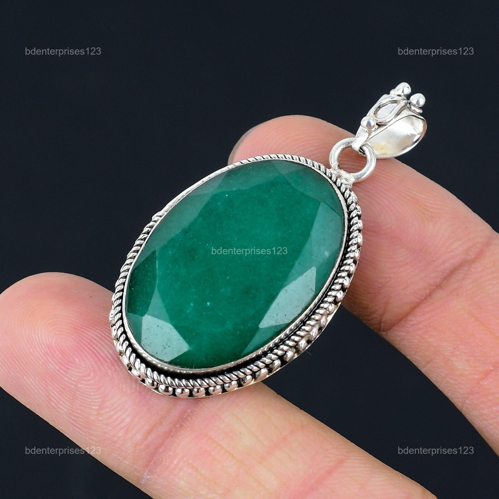 Oval Natural Zambian Emrald Anniversary Unique Trendy Pendant Jewelry 925 Silver