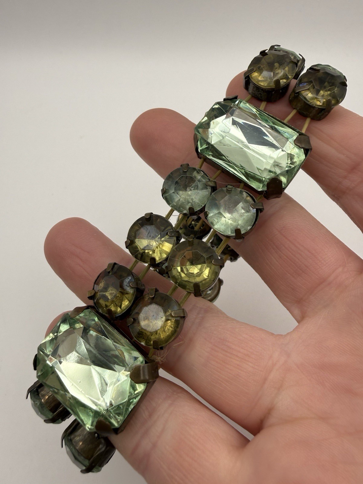 Vintage Bracelet Green Stone Stretch Slide Cuff Statement