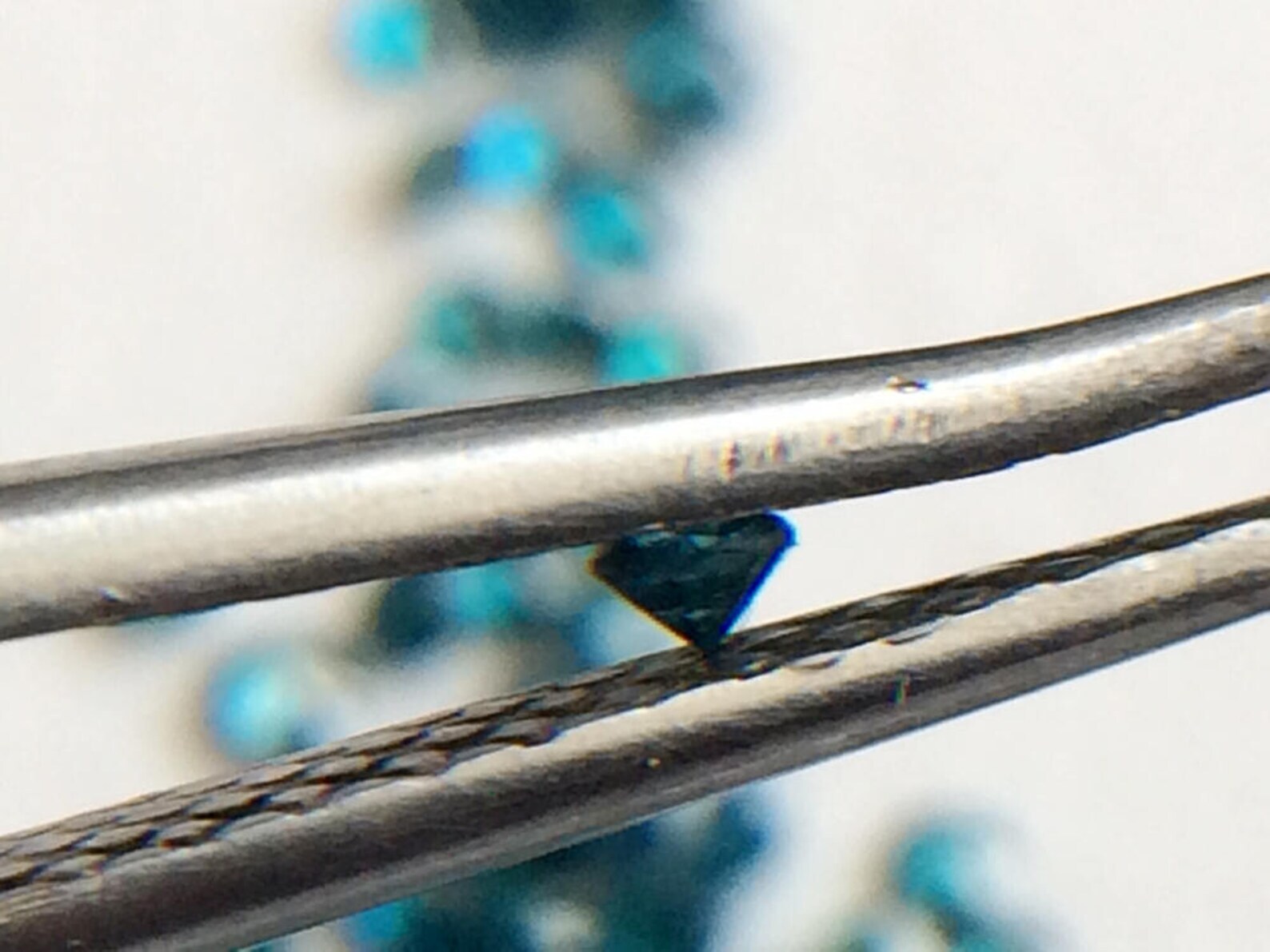 0.8-1mm Blue Brilliant Cut Faceted Round Diamond Solitaire (10 Pcs T0 20 Pcs)