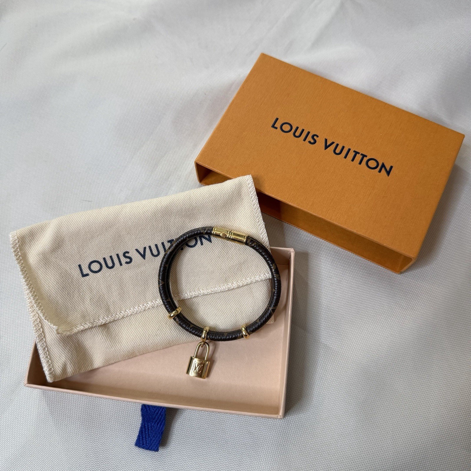 Louis Vuitton Keep It Twice Bracelet Monogram Brown Used With Box Pouch Size 19