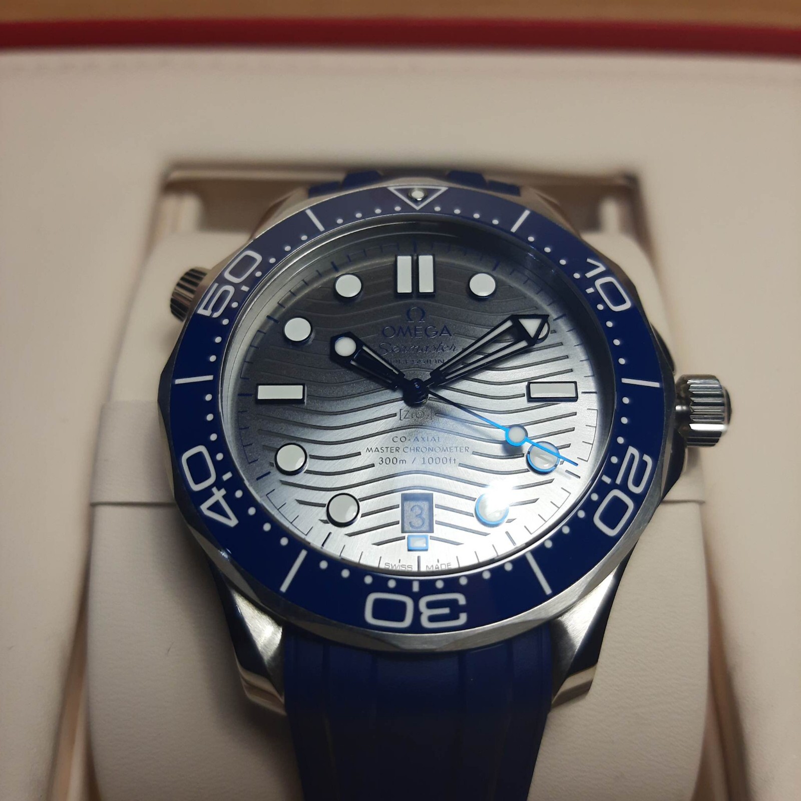 OMEGA SEAMASTER DIVER 300M CO-AXIAL CHRONOMETER GRAY 42MM