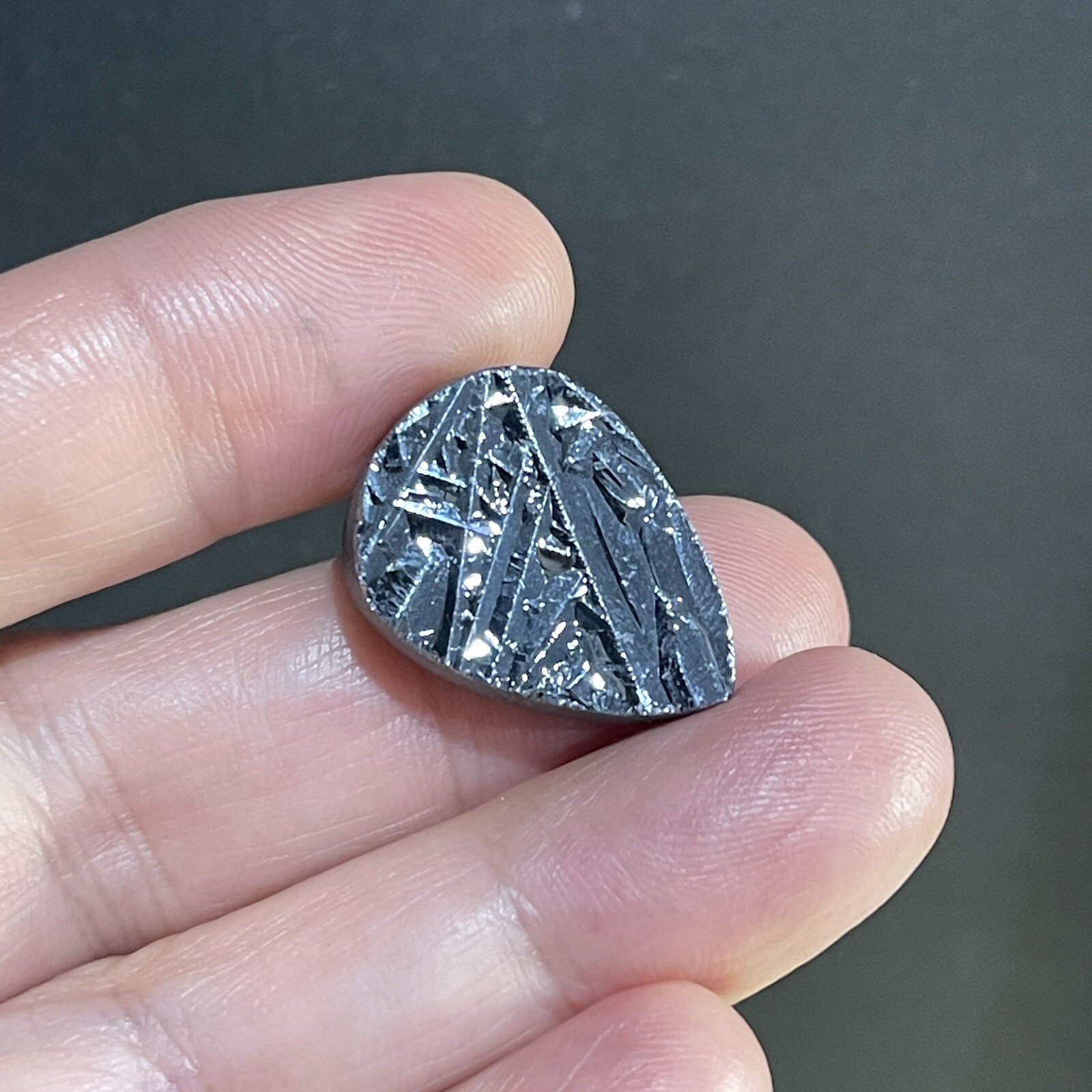 17ct 23x17x5.7mm Super Shiny Siliconite Silicon Teardrop Cabochon Loose Gemstone