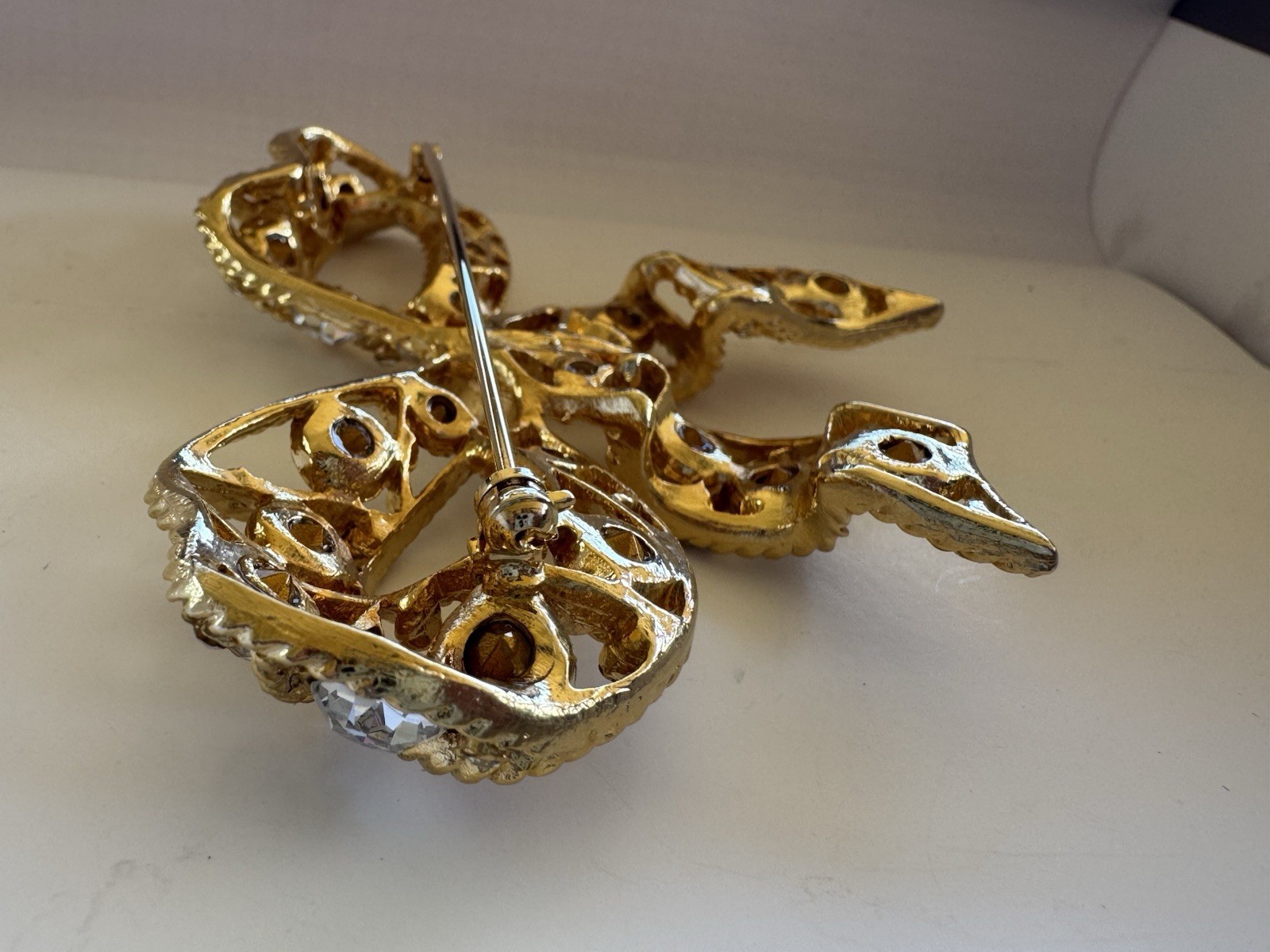 Vintage Gold Tone Ribbon Brooch with Pavé Set Crystal Rhinestones Free Shipping