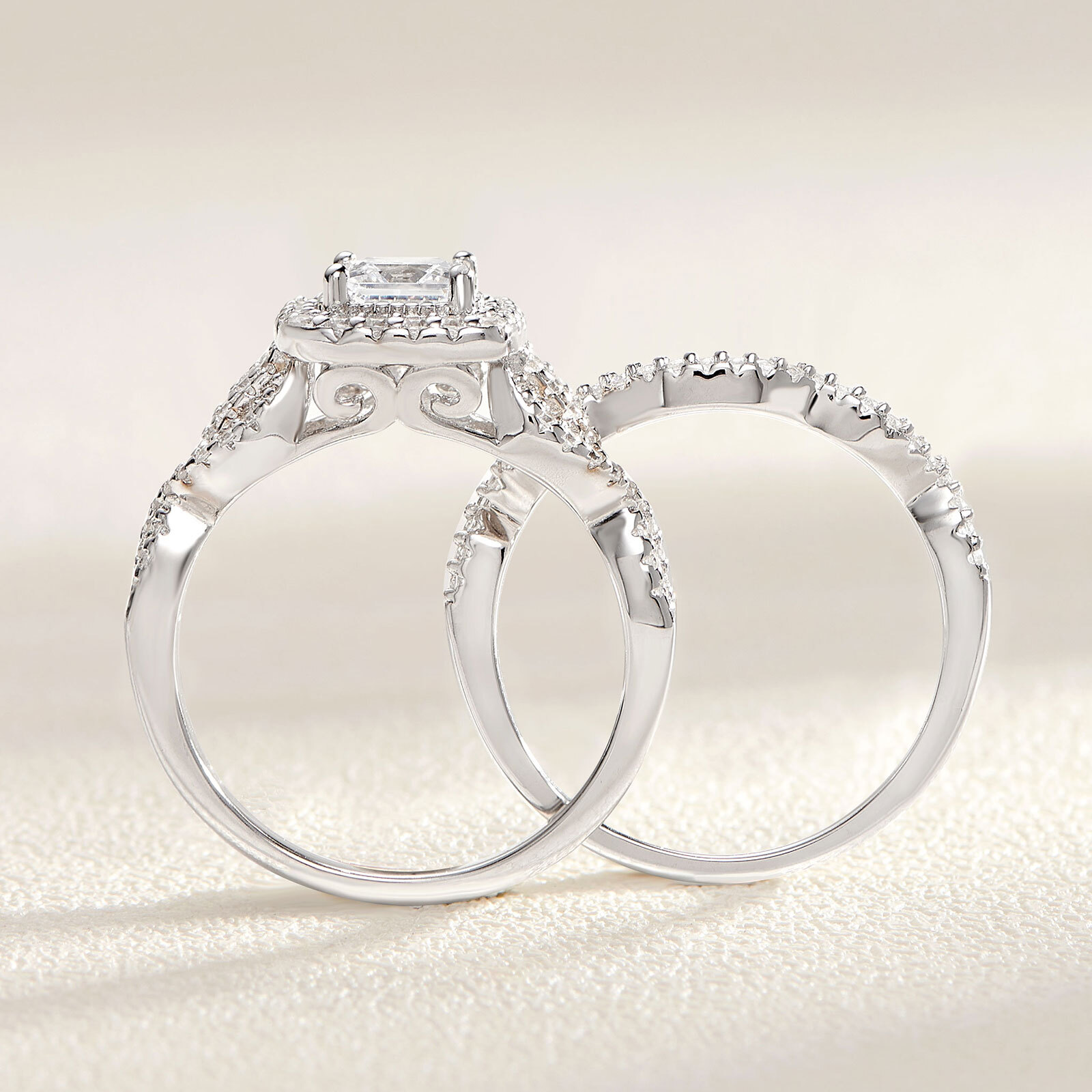 Wuziwen Halo Women Wedding Engagement Ring for Women Princess CZ Sterling Silver