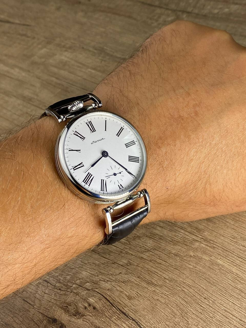 Vintage Watch USSR MARRIAGE Rare Classic Dress Men’s mechanism MOLNIJA 3602