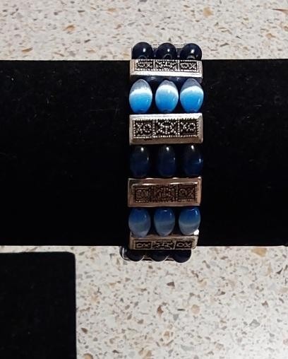Blue beaded Silvertone Stretch Bracelet