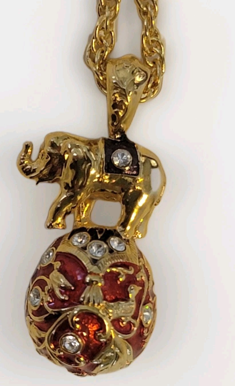 Vtg Edgar Berebi Taj Mahal Egg Necklace Pendant Gold Tone Enamel Rhinestone