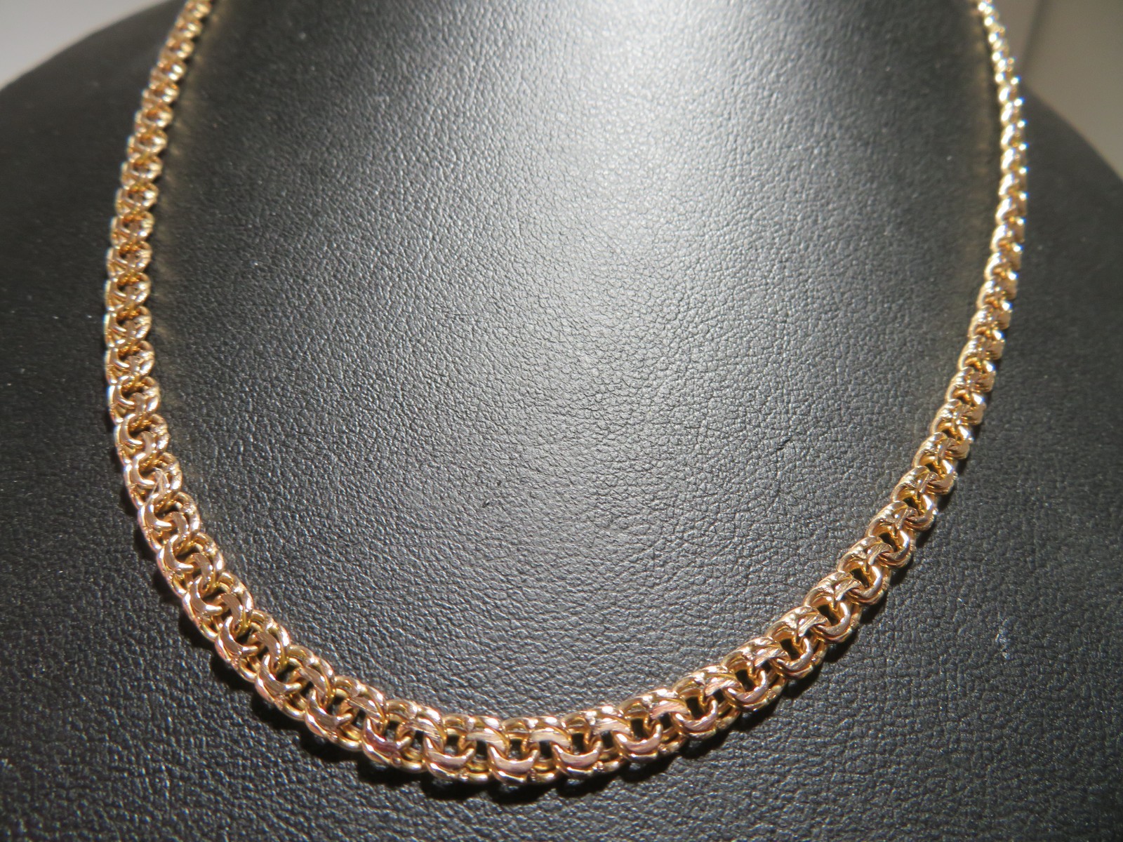 10K ROSE GOLD LINK CHAIN 20″ LONG 4.40 MM WIDE 20.74 grams (AI-2688)