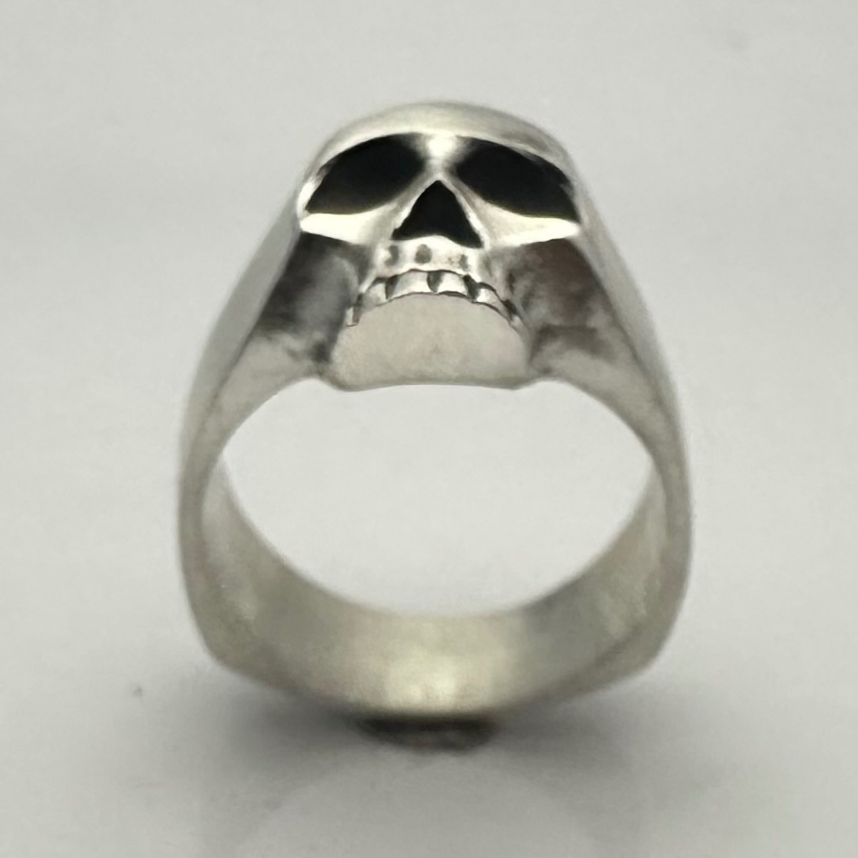 MJG STERLING SILVER KR SKULL RING-SATIN FINISH. 17.5 GRAMS- Size 10