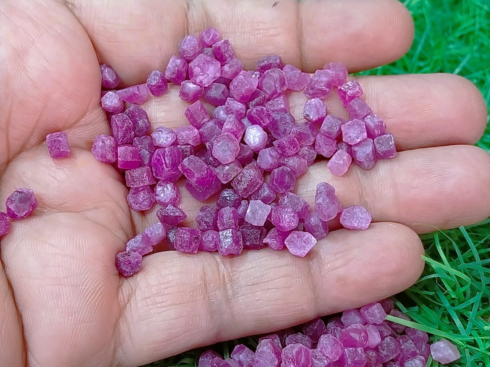200 Ct Natural Ceylon Pink Sapphire Rough Loose 100% Unheated Sapphire Rock Lot