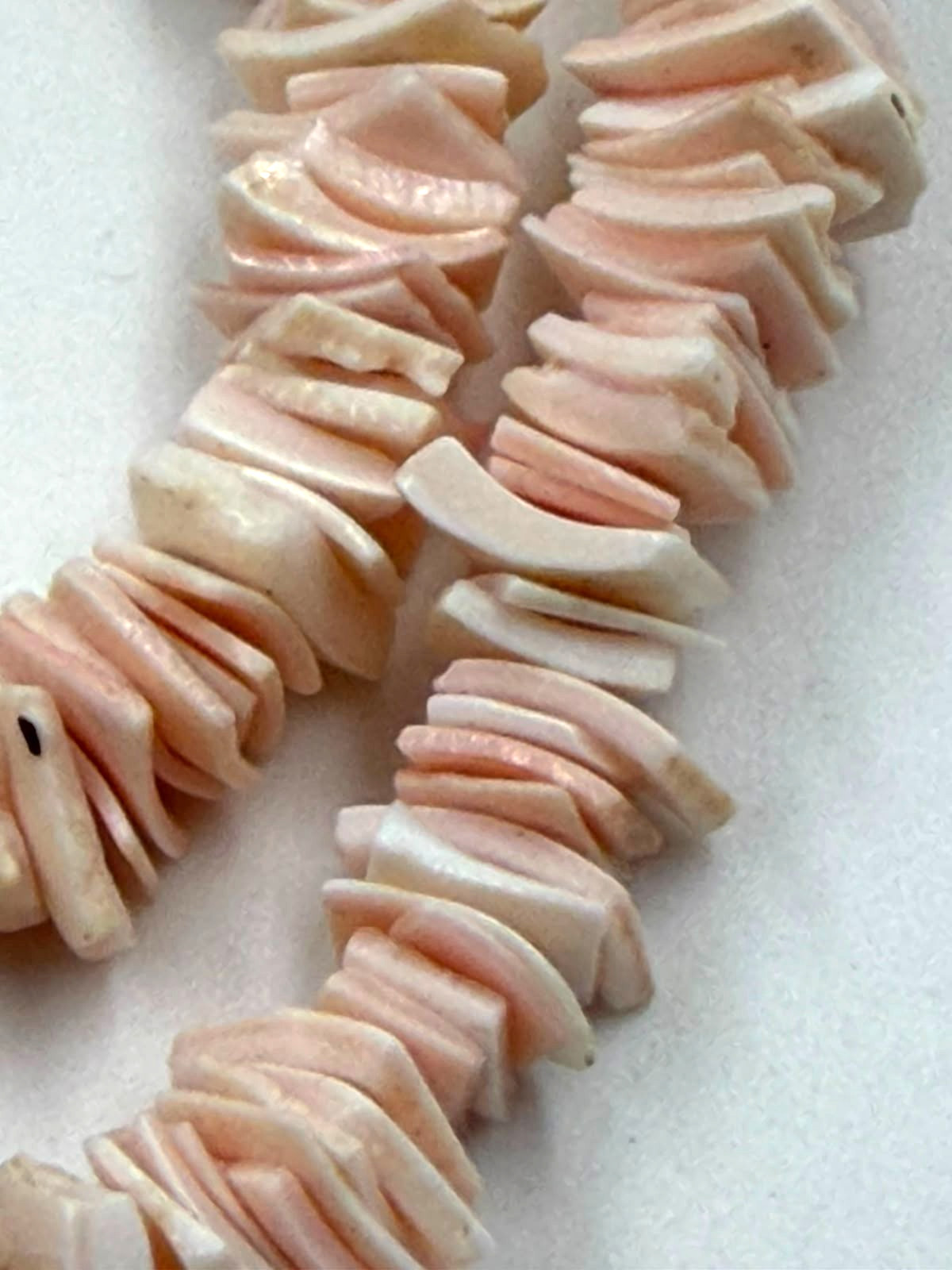 Vintage Pink Mother of Pearl Shell Chip Necklace 16.5” Natural Beach Jewelry