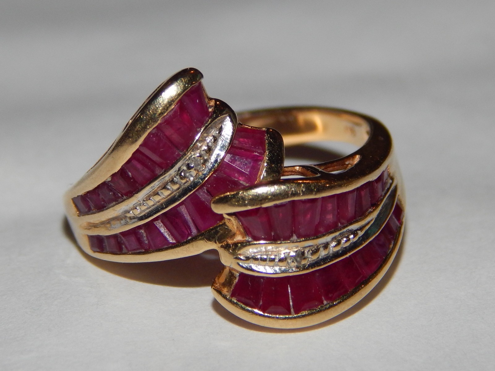 14K YELLOW GOLD 1.00 TCW RUBY CHANNEL 6/10th INCH WIDE BAND RING SIZE 8