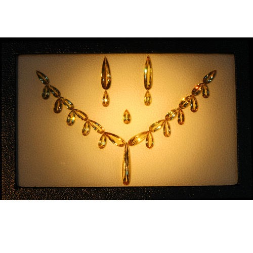 40.55 Cts_Wow_Crazy DREAM COLLECTORS GEMS_100 % NR COLOR CHANGE DIASPORE_TURKEY