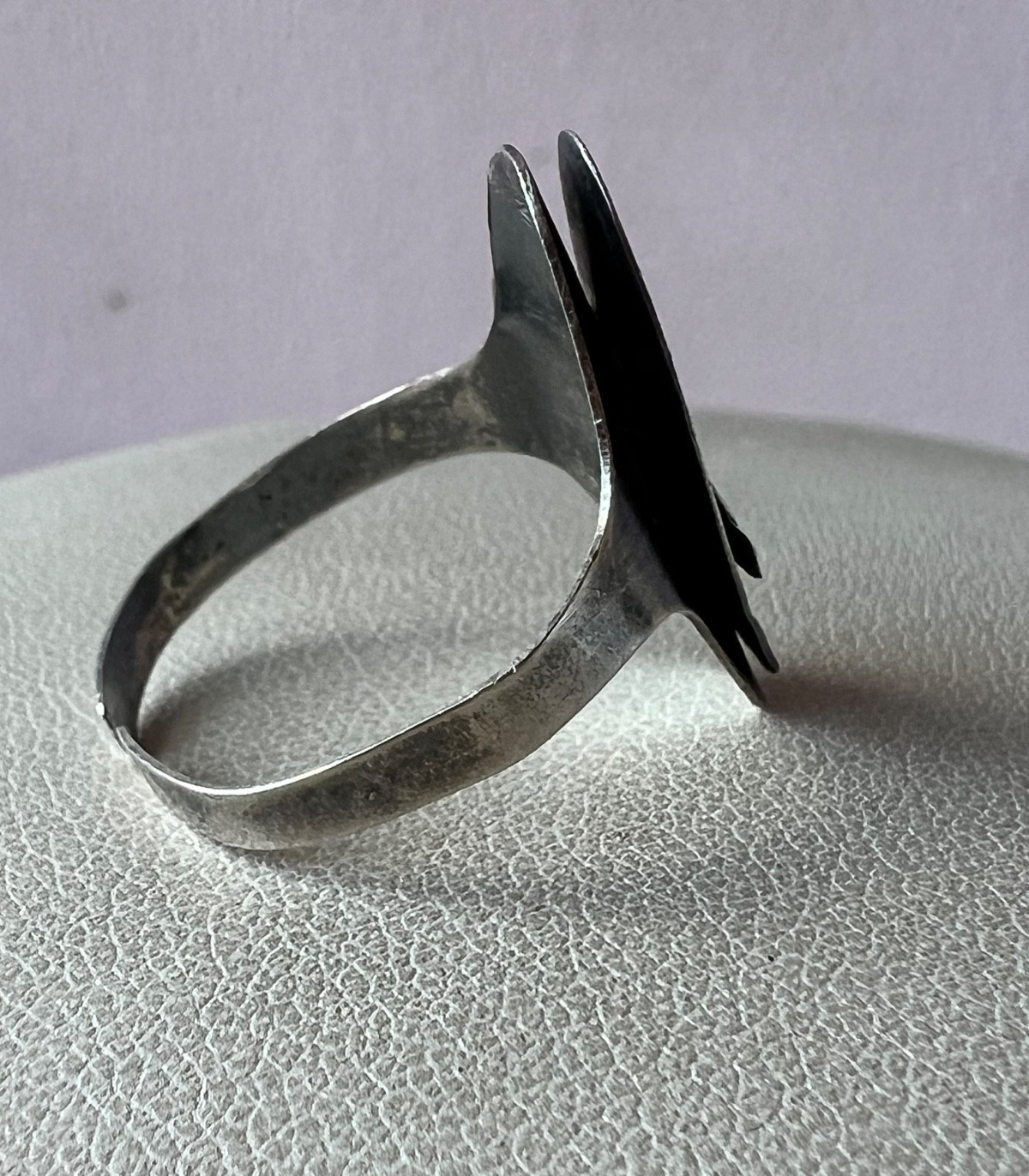 VINTAGE OXIDIZED 925 STERLING SILVER MENORAH ISRAEL RING ADJUSTABLE SIZE RARE