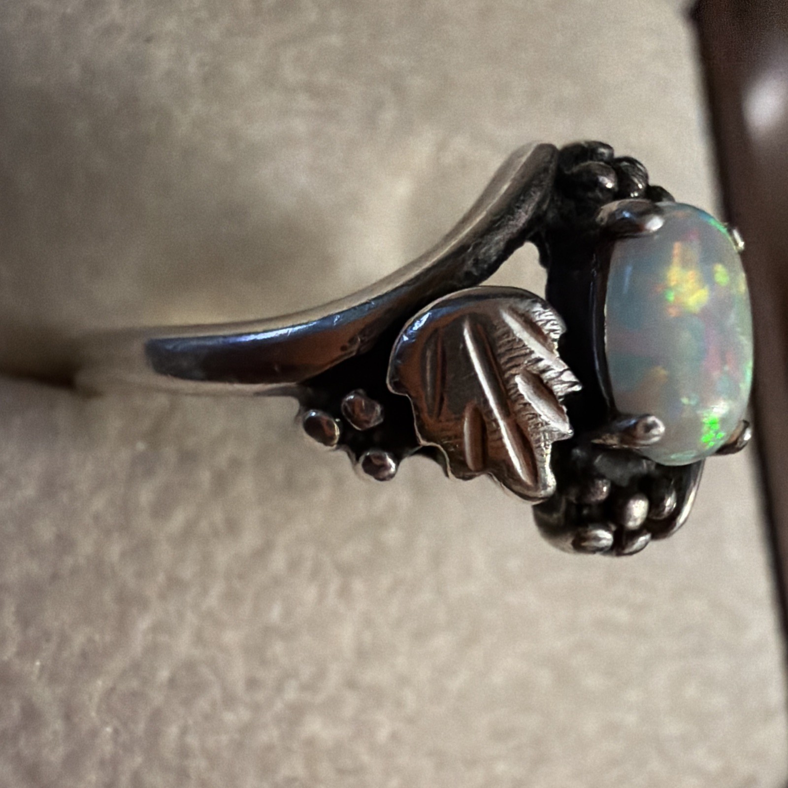 Black Hills Gold Leaf Dakota SILVER 925 Womens lab OPAL Ring Size 10 L