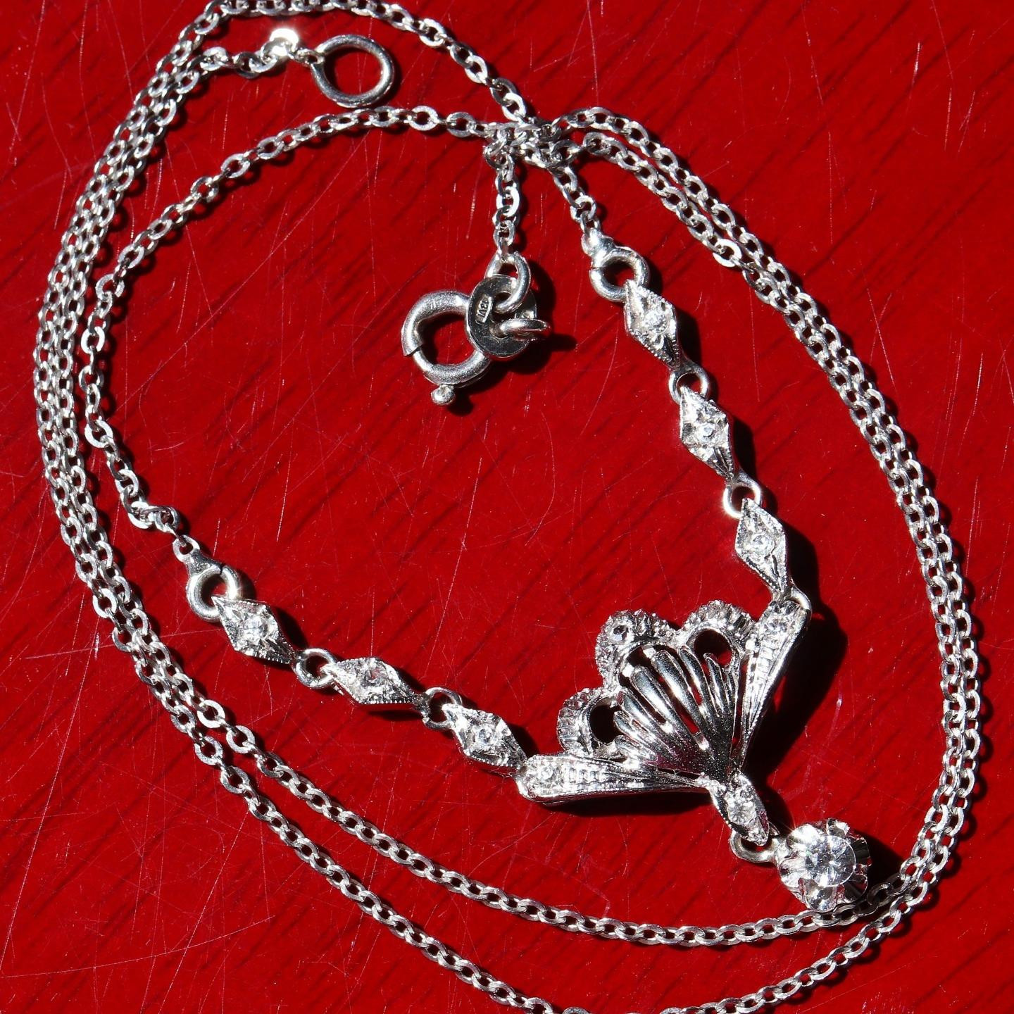 18k white gold necklace Italian 0.23ct white Sapphire 18.0″ dangle 4.95gr N788A