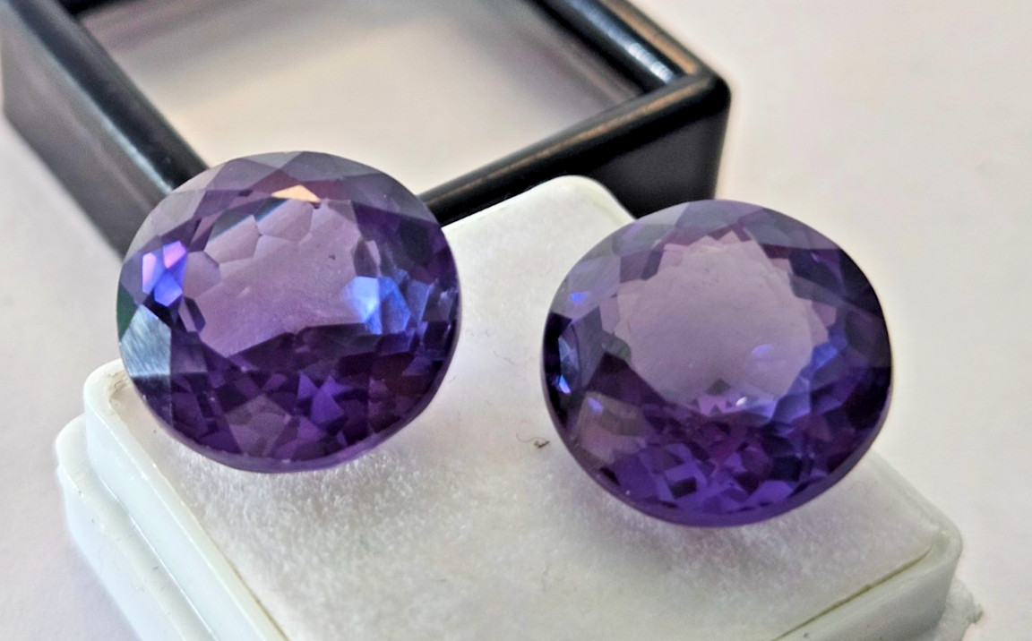 Round Cut Alexandrite 28-30 Ct Colour Change Pair Gemstone For Earring Making