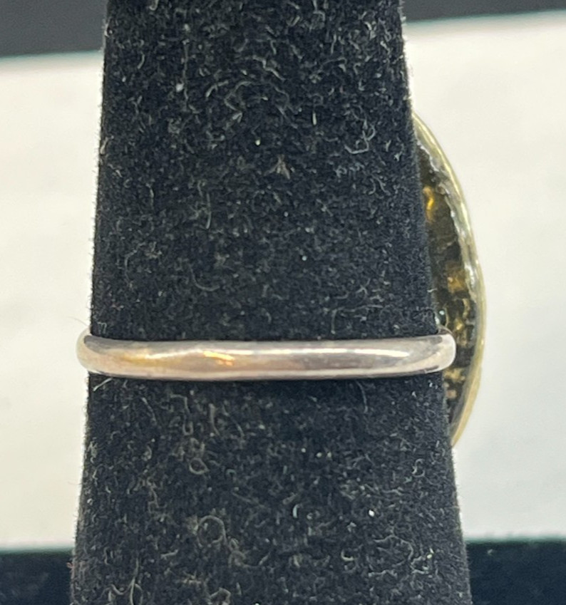 Uncas Sterling Silver Floral Repousse Ring Size 7 Blooming Forget Me Not