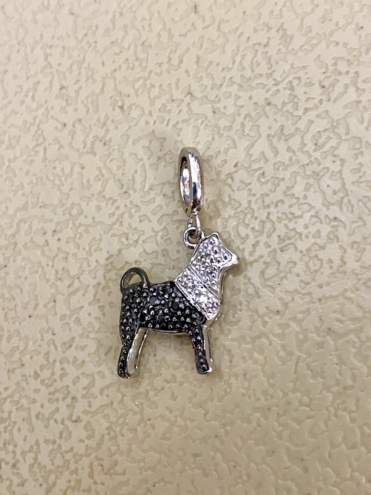 925 De Buman Diamond dog pendant