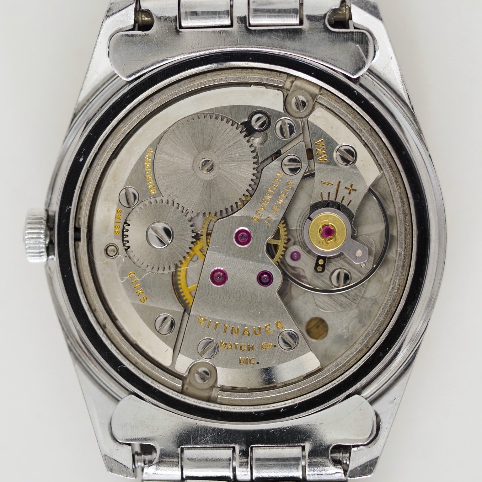 Vintage 1960’s WITTNAUER Geneve 34 mm – All Original w/ Box – SERVICED