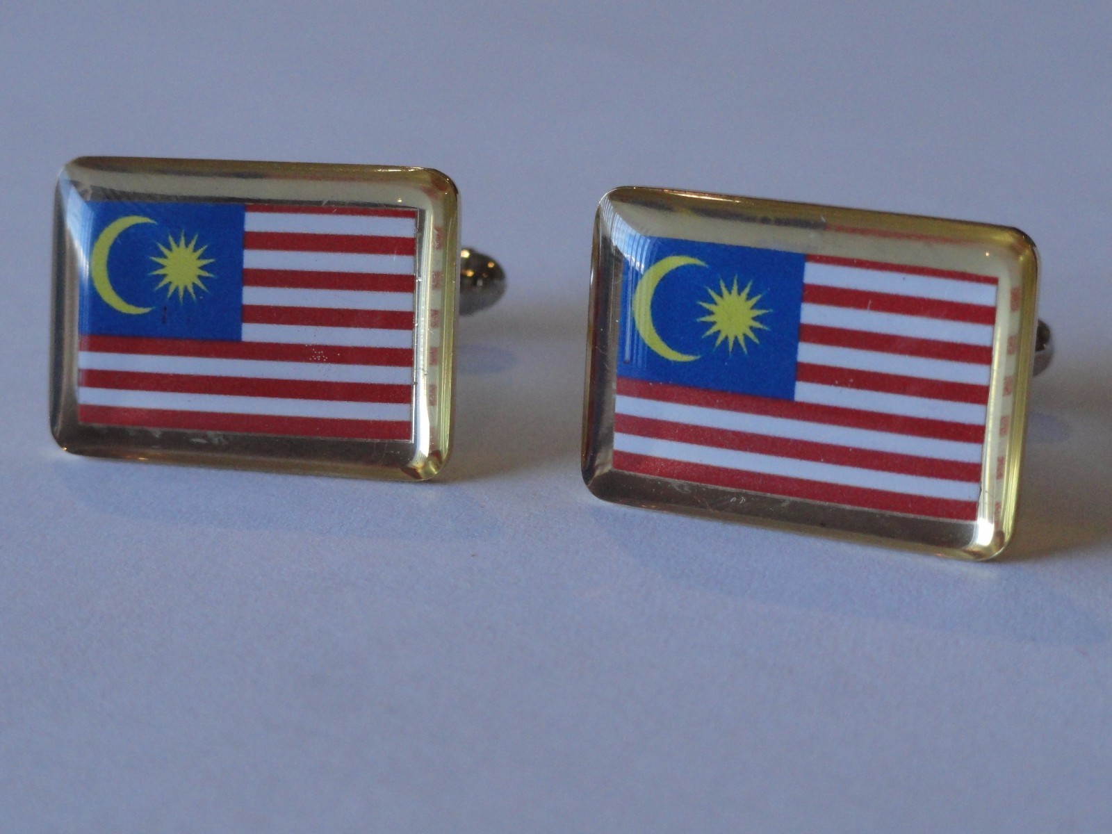 Malaysia Flag Cufflinks–Malaysian East Asian Borneo Southeast Asia Kuala Lumpur