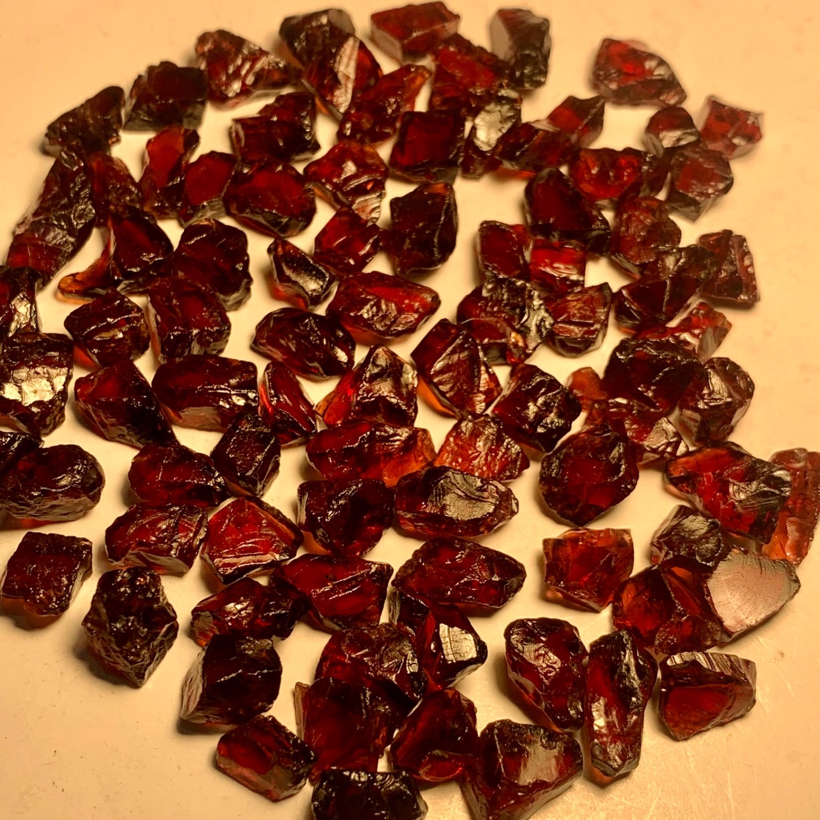 370Ct Natural Rhodolite Garnet Rough Facet Grade Parcel Tanzania Lot