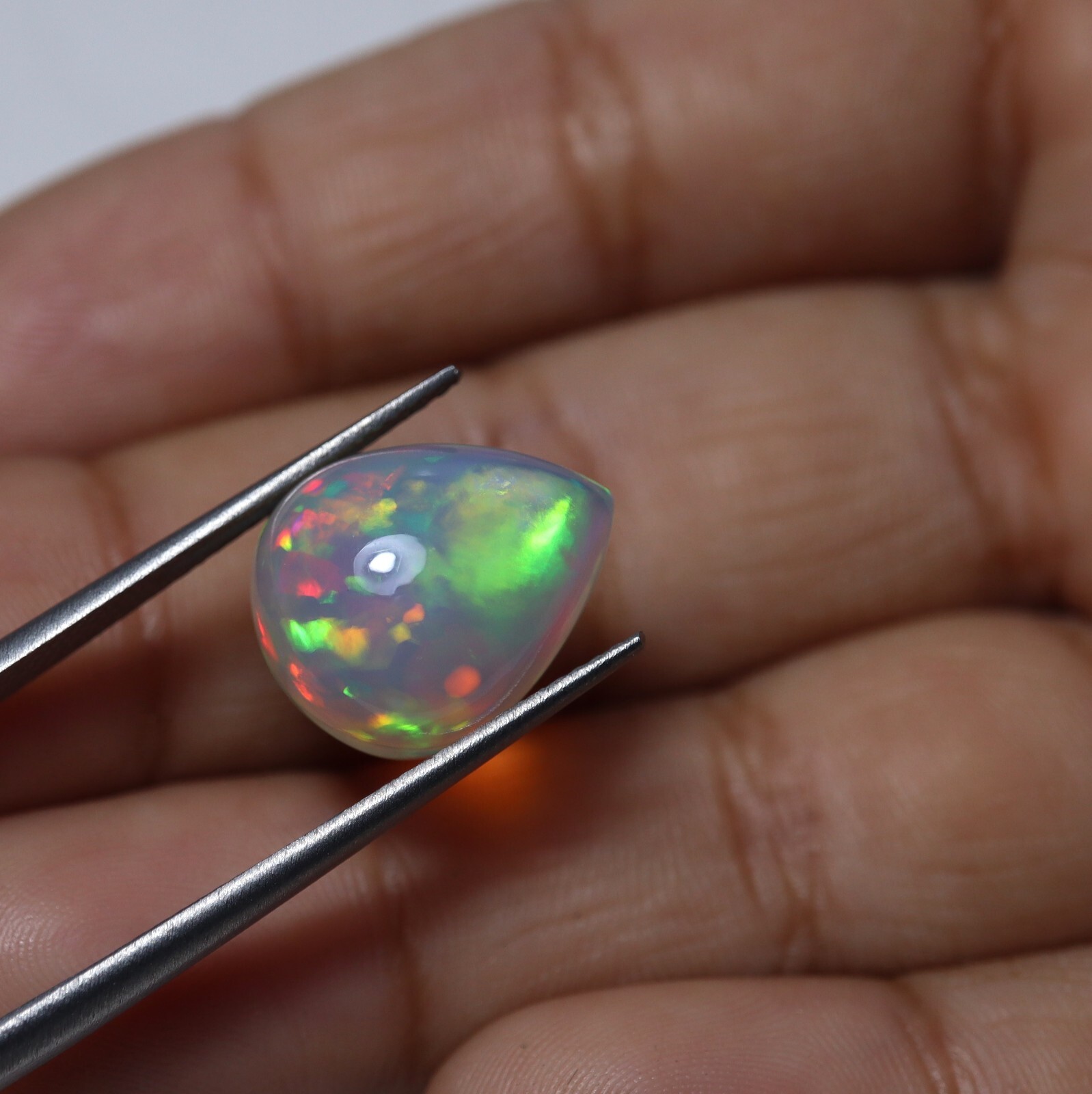 5.6 Cts 13.9×12.3 MM Natural AAA Red Green Fire Ethiopian Opal Pear Cabochon