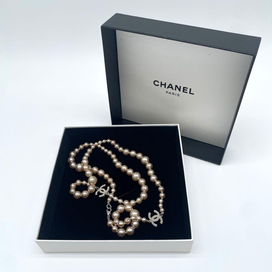*CHANEL Long Faux Pearl Necklace Coco Mark Silver Tone CC Logo Authentic 35″