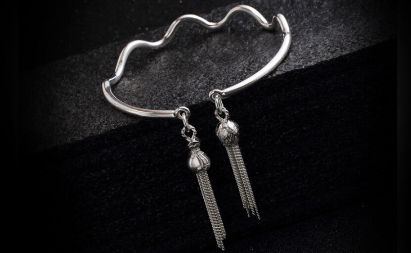 B22 Bangle Bracelet Waves and Tassels Fine Silver 990
