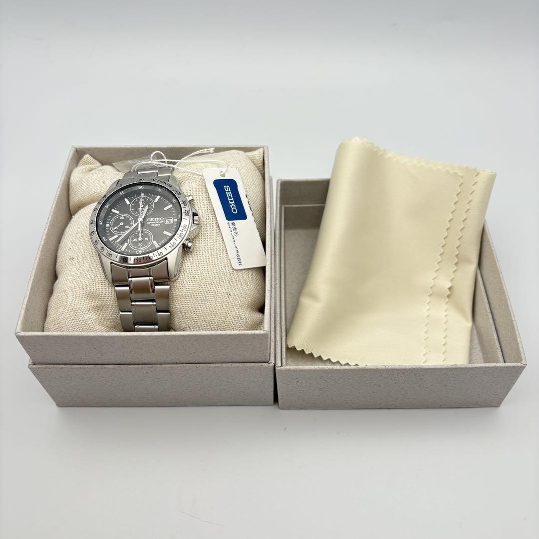 SEIKO Chronograph SND367PC Black Silver Men’s Watch in Box New
