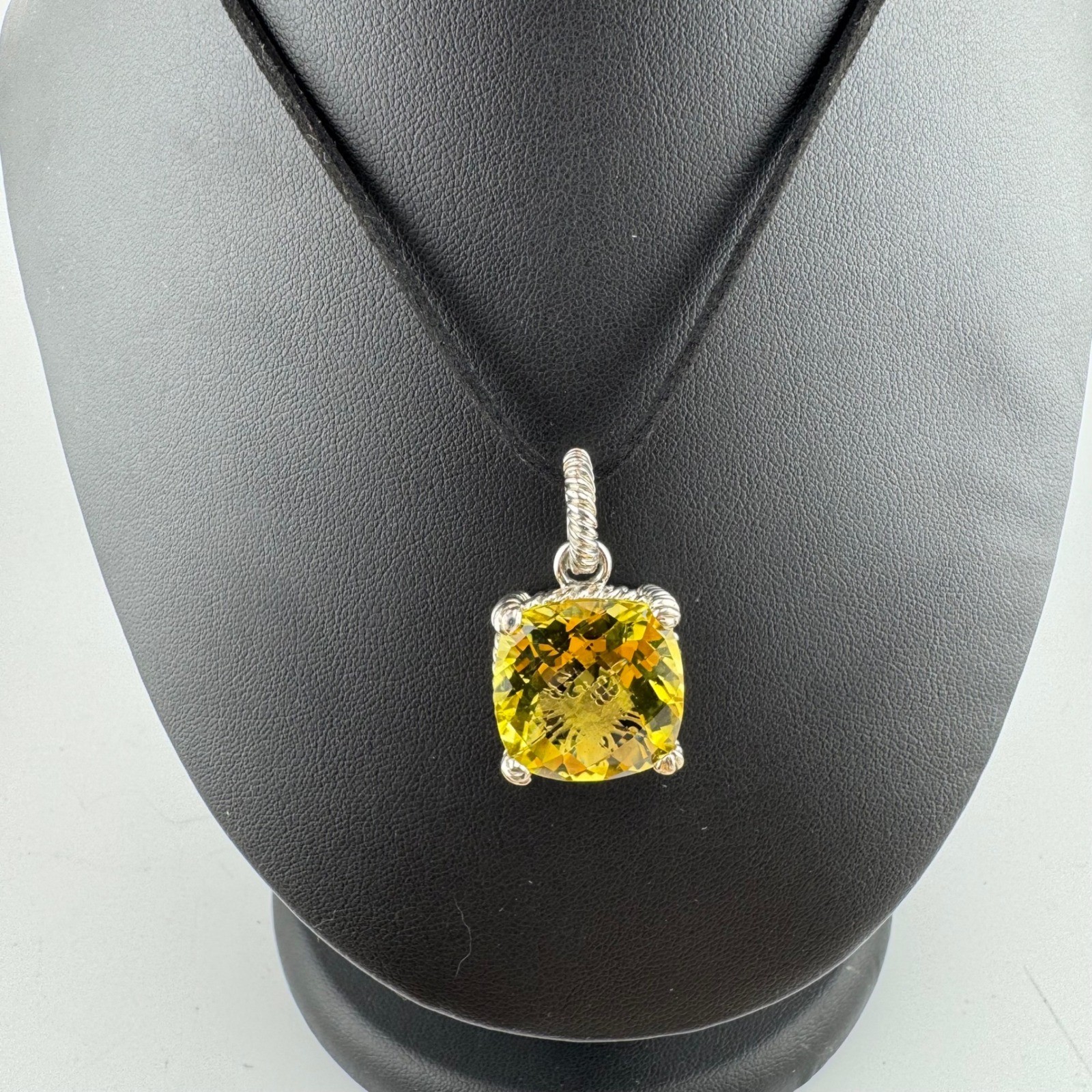 JAI by John Hardy Pendant Yellow Citrine Excellent 925 Sterling Silver Enhancer