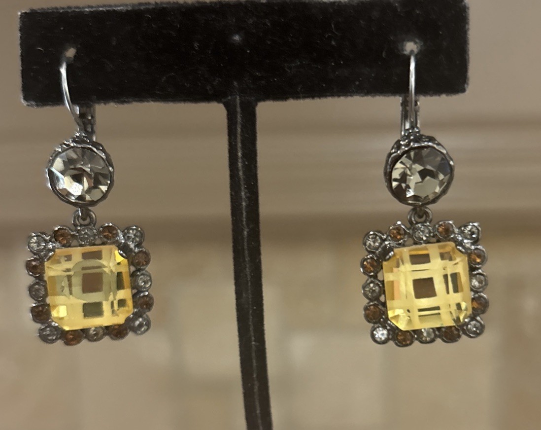 Marc JACOBS Yellow Orange Crystal Lever back Earrings Black/Dark Gray? Tone