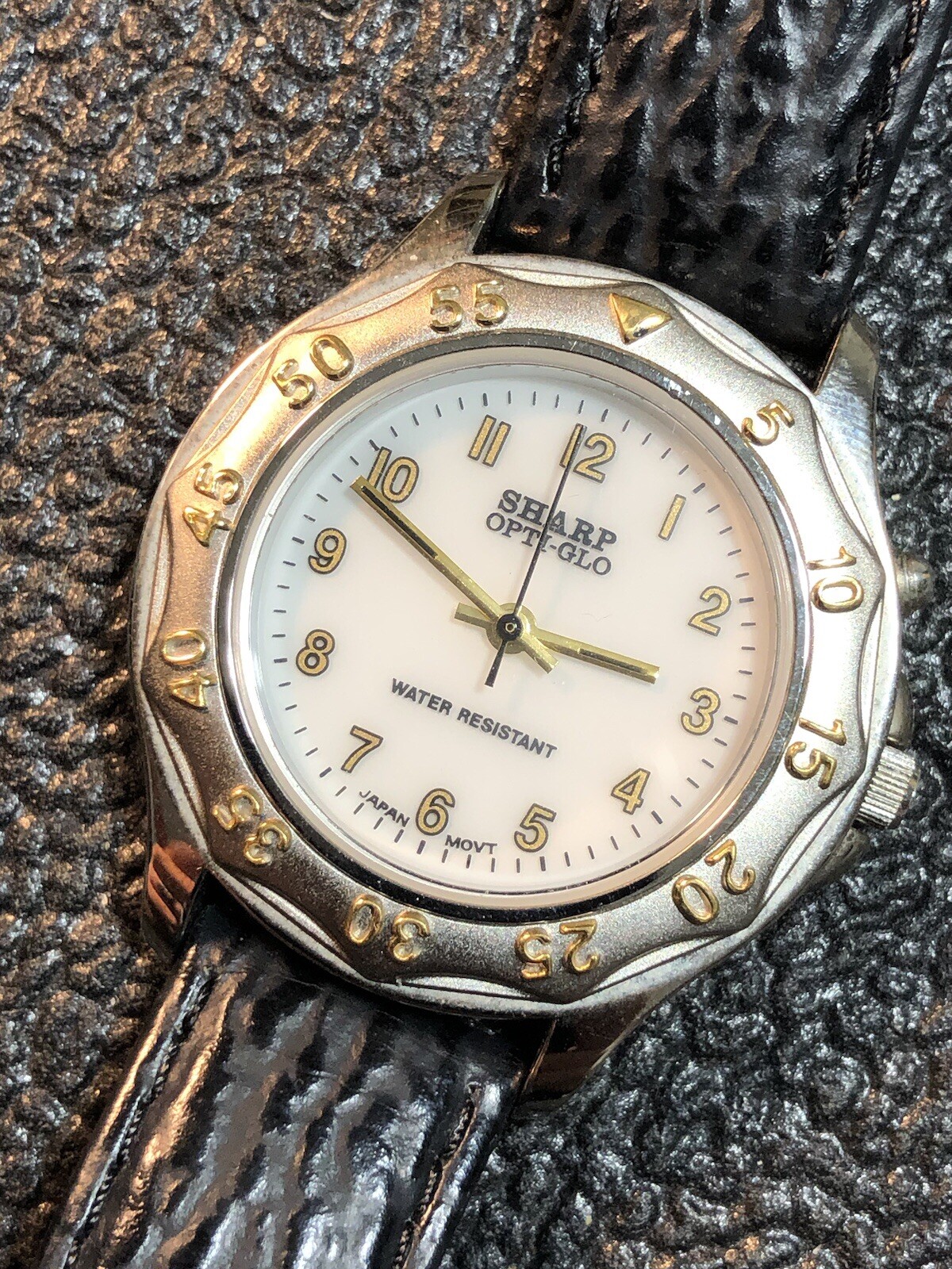 Vintage SHARP Opti-Glo Men Watch White Dial Silver Tone Fixed Bezel (read)