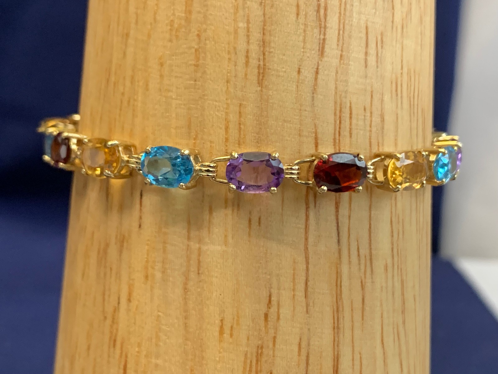 10K Yellow Gold Bracelet 7.69g Fine Jewelry 7″ Multicolor Stones *READ*