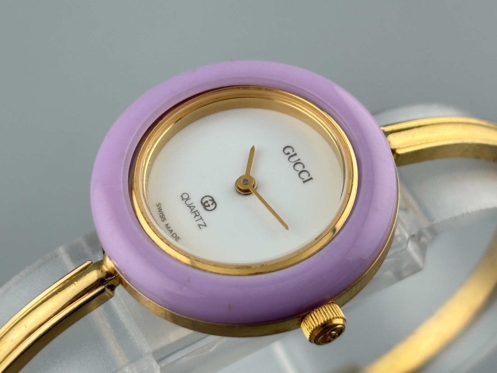 [Good] Gucci Change Bezel 1100-L Women Watch Gold White 11 Colors