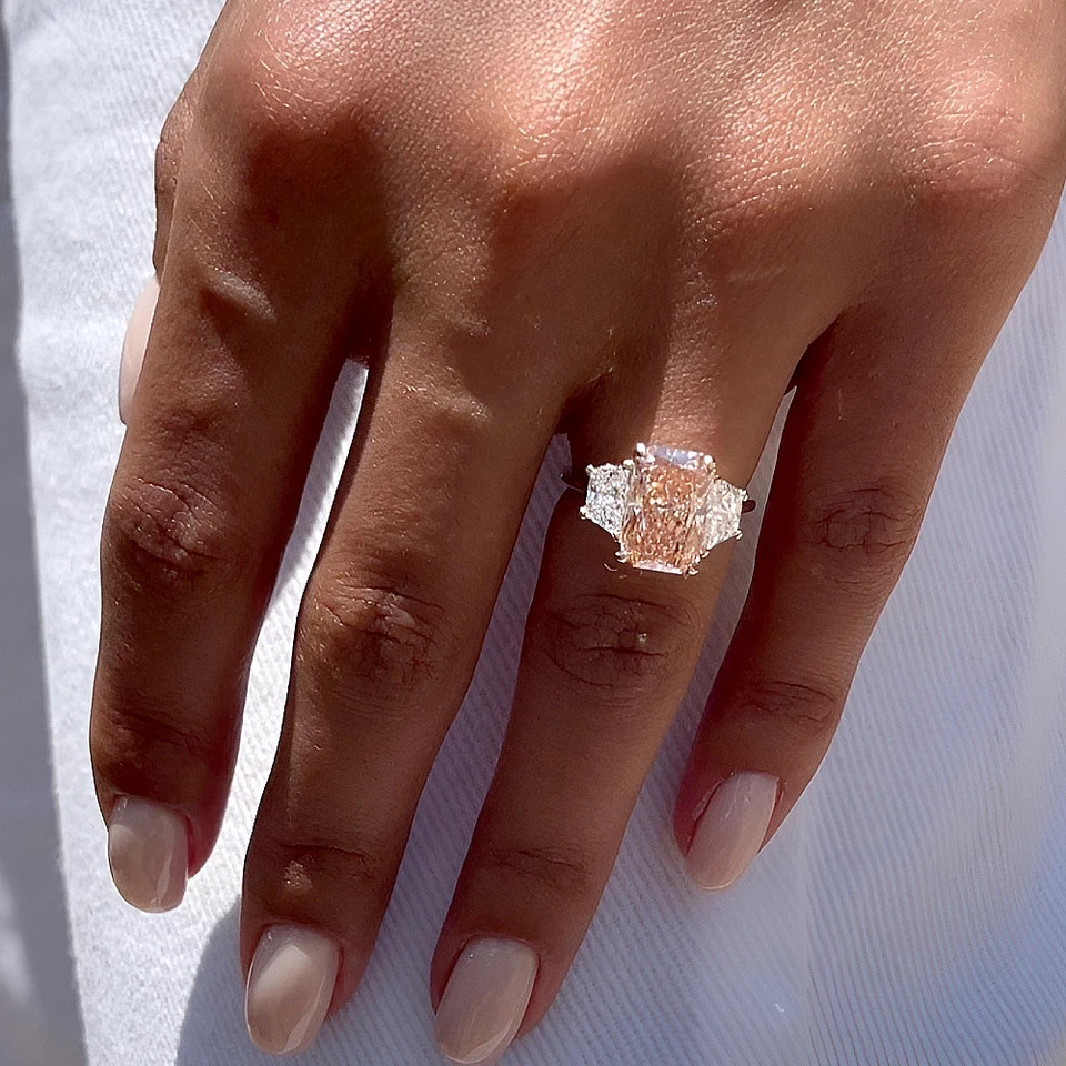 14k White Gold Fancy Vivid Pink Diamond Ring 2.40 Ct Radiant Cut IGI Lab Grown