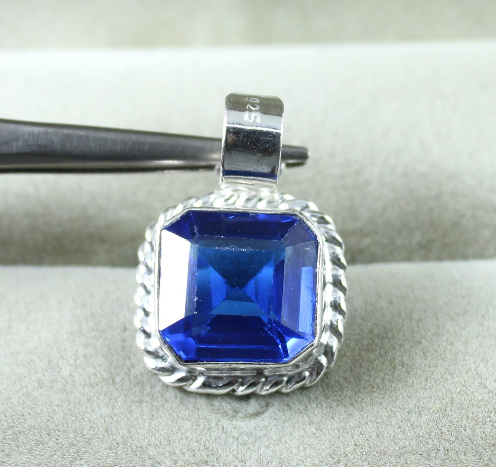 Veterans Day 14.85 Ct Natural Octagon D Block Tanzanite Gems Certified Pendant