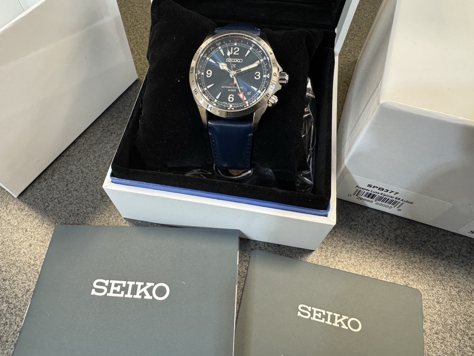 Seiko Prospex Luxe Alpinist GMT Automatic BlueLeather / Dial Watch SPB377 Japan