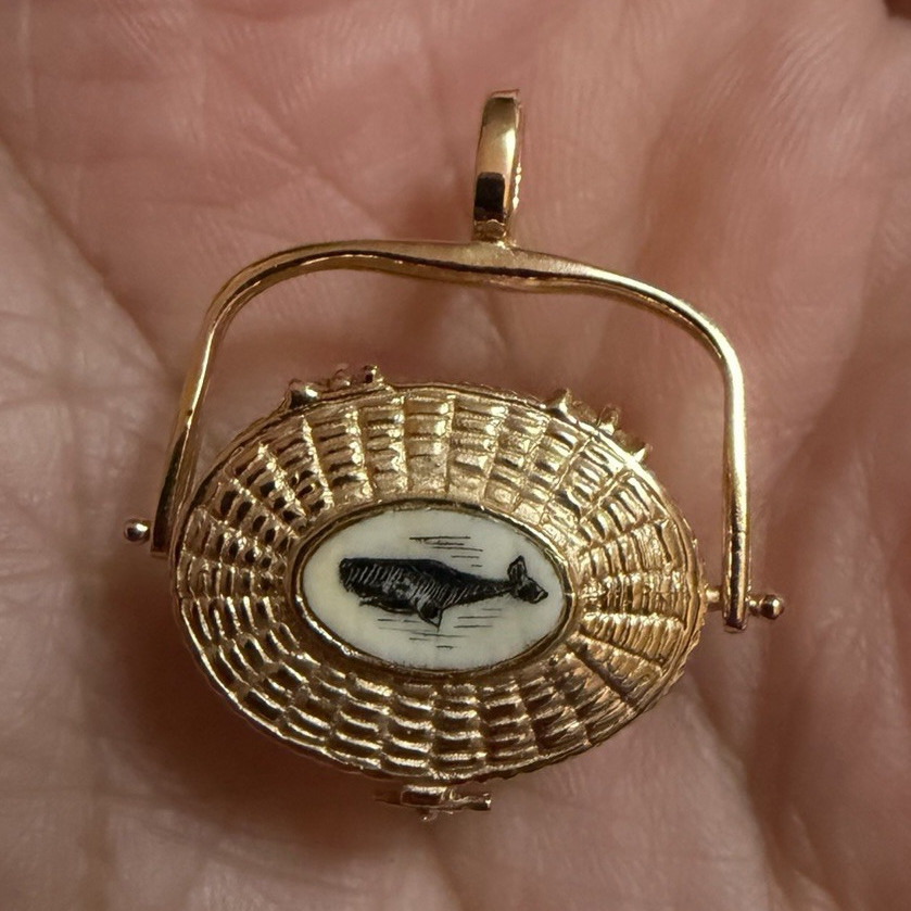 Chatham jewelers solid 14 karat gold Nantucket basket charm