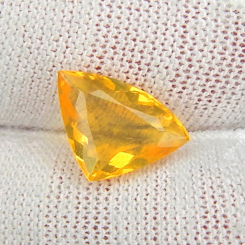 TOP 1.8ct IF Orange Fire Opal Bold Flash Natural Mined Unheated Faceted Trillion