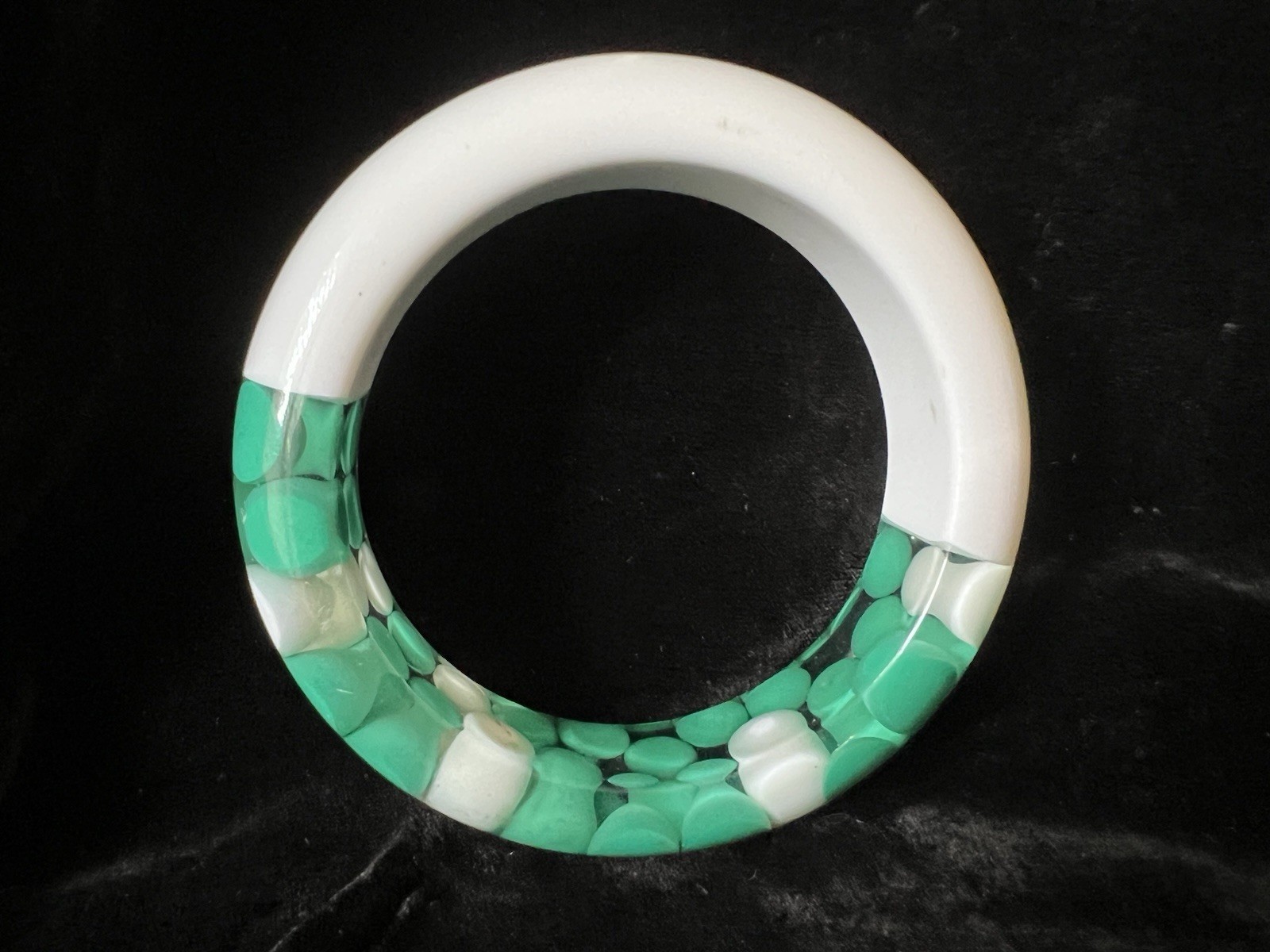 Chunky Vintage Lucite Aspirin Pill Dots Bangle Bracelet Teal Turquoise White