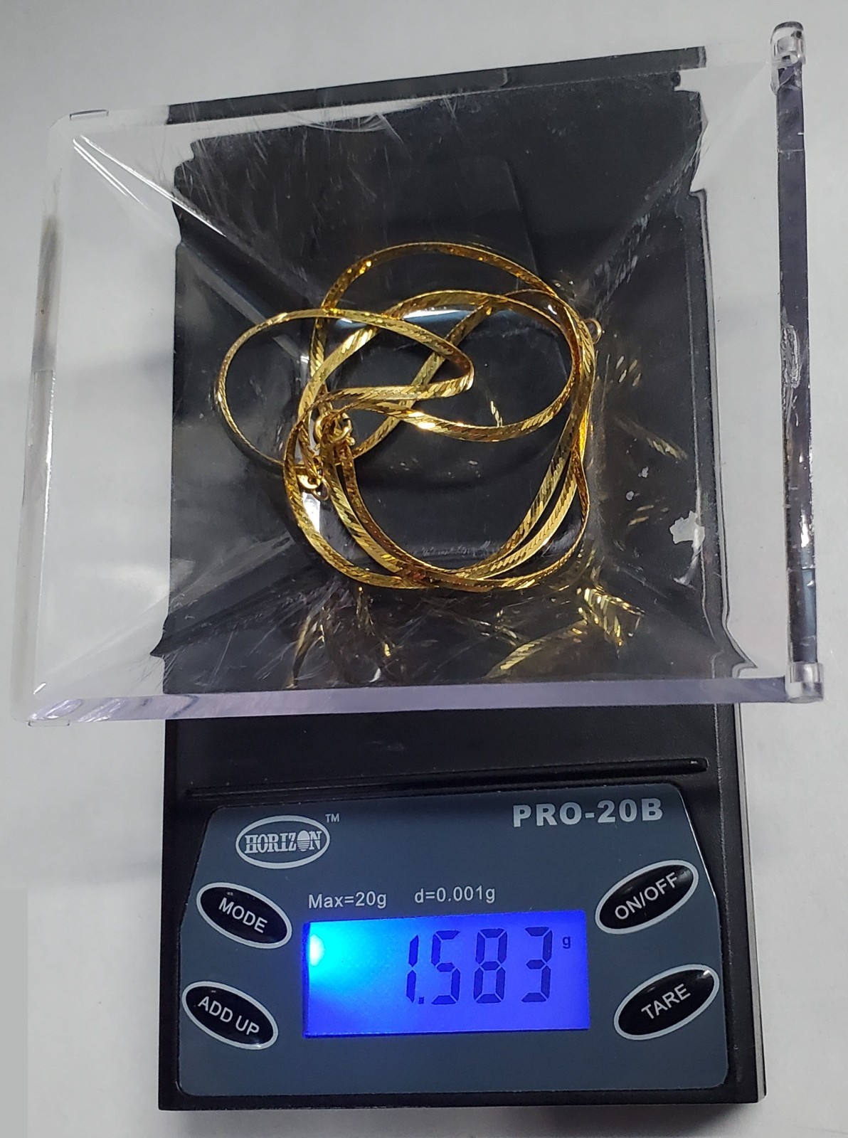 14k 1.58g Gold Chain (18inch & never worn) + 14k 0.57g Gold Filled Cross Pendant