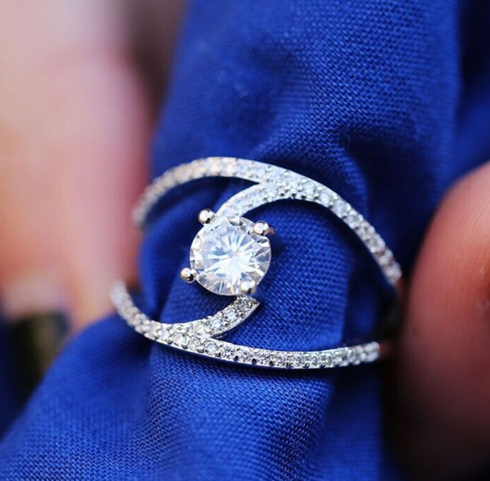 1.55 CT CZ Enhancer Pretty Ring 925 Silver Plated Ladies Valentine Gifts Ring
