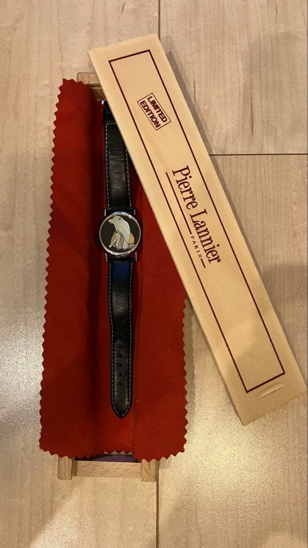 Pierre Lannier Ours Bear Model Serial 195/999 Watch Japan