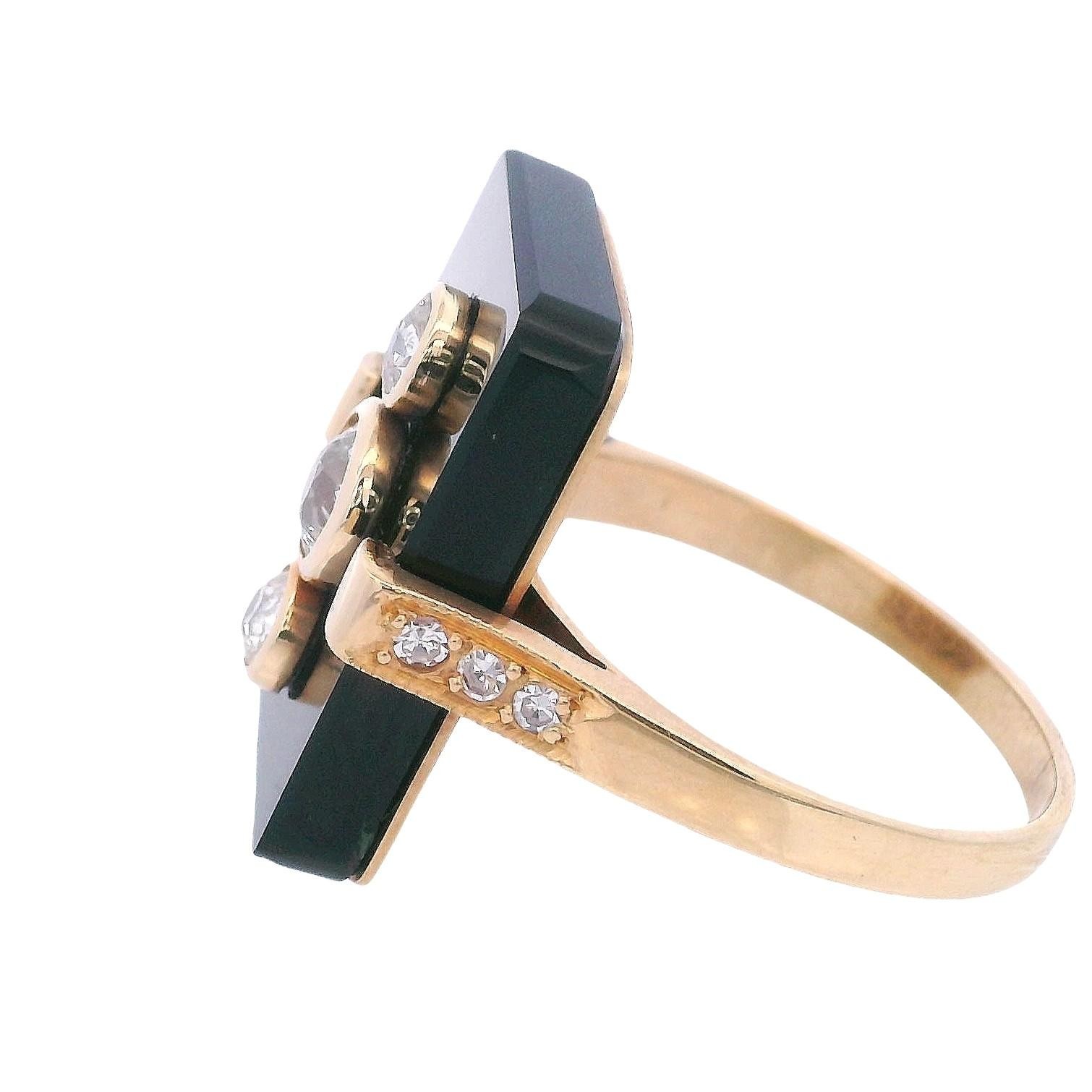 Art Deco 18kt yellow Gold Ring with Onyx & Diamonds