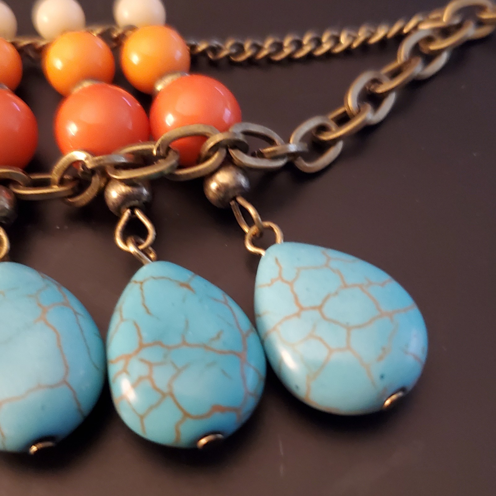 Collar Style Necklace “SUNSET” Genuine Dyed Howlite Premier Designs Chunky EUC