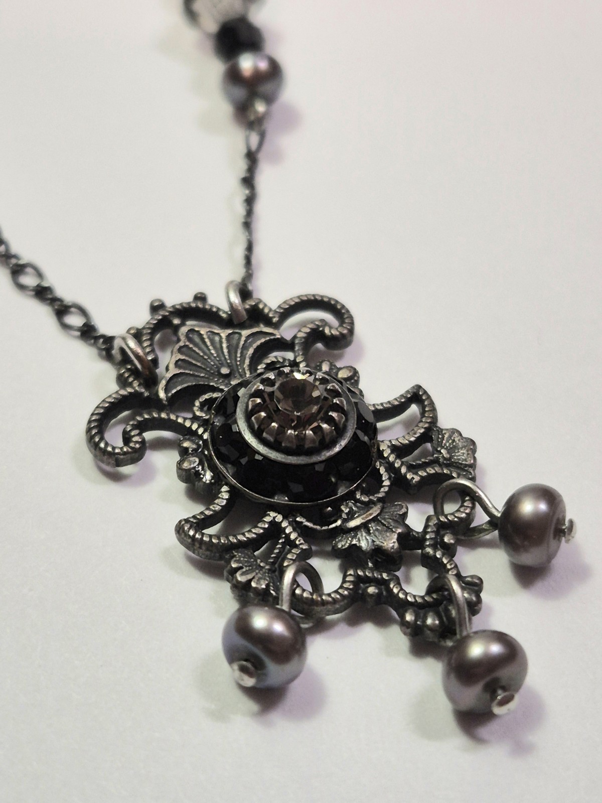 Vintage LIZ PALACIOS Necklace Dainty Crystal Pearl Black & Grey Delicate Signed