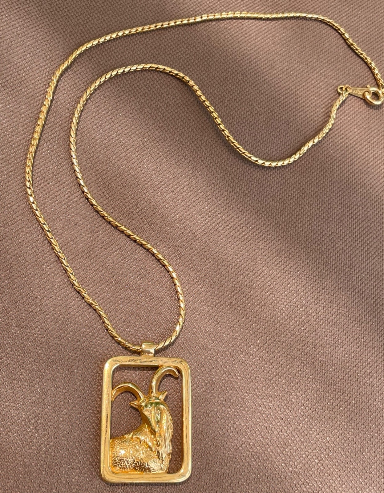 Vintage AVON Zodiac Capricorn Gold Tone Necklace Pendant W Clear Rhinestone