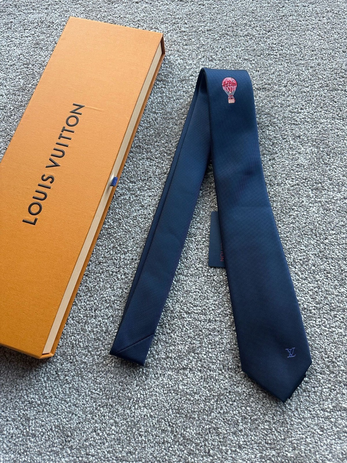 Louis Vuitton Men’s Air balloon Tie Navy Slim Full Packaging